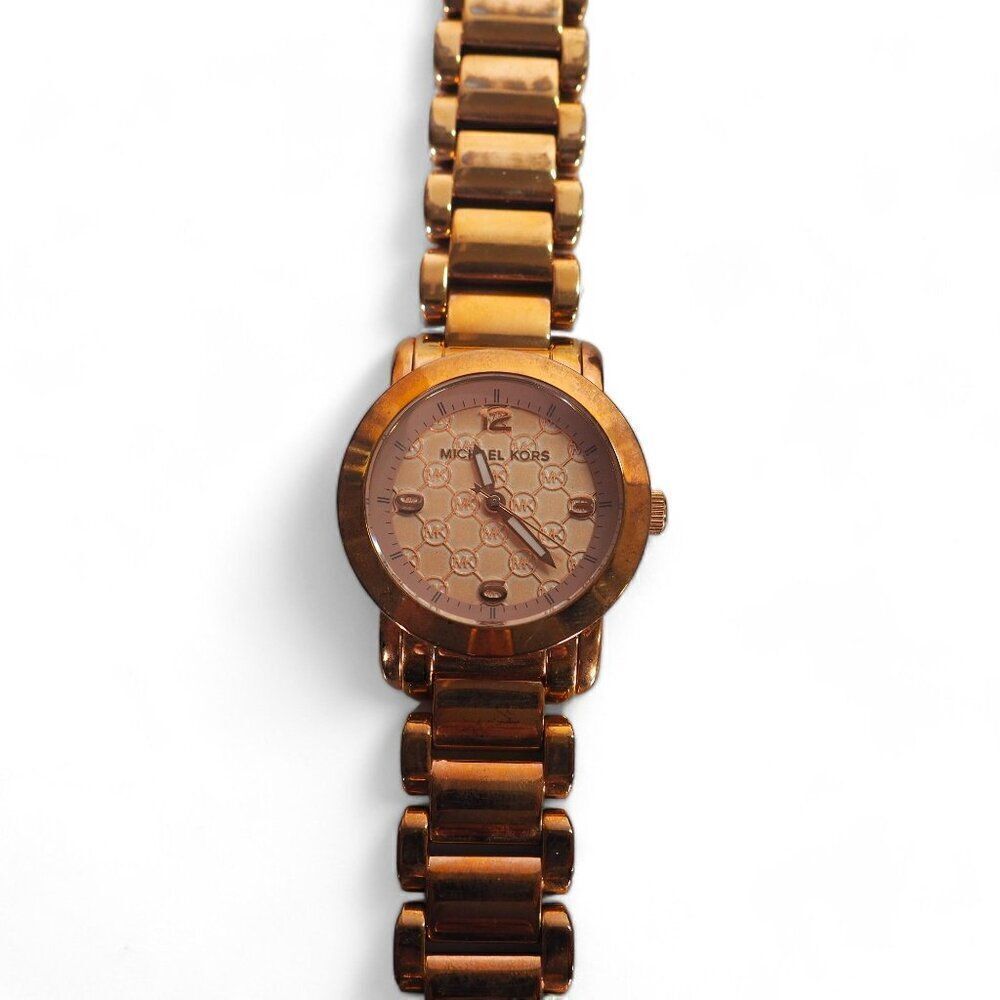 Michael Kors Women's MK3159 Signature Logo Face Rose Gold Watch - Picture 7 of 11